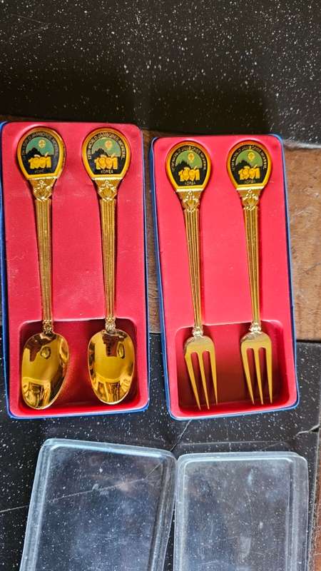 Gorgeous Plated Cake Forks & Spoons