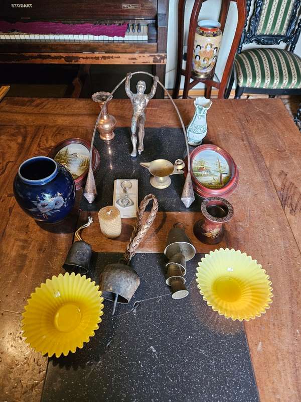 Ornaments & Figurines