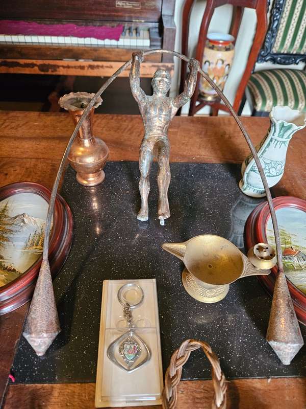 Ornaments & Figurines