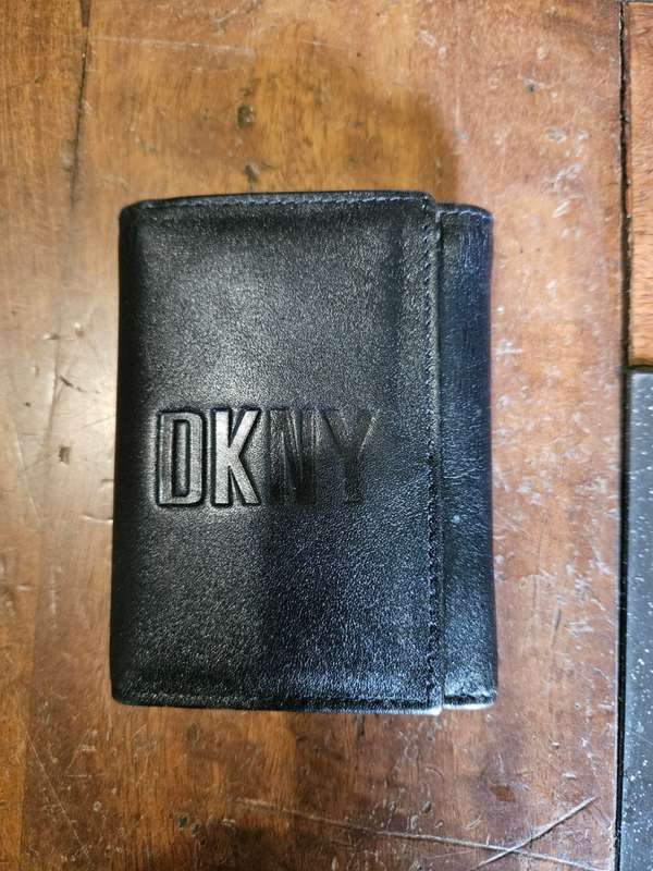 Genuine Leather Wallets. Unused!!