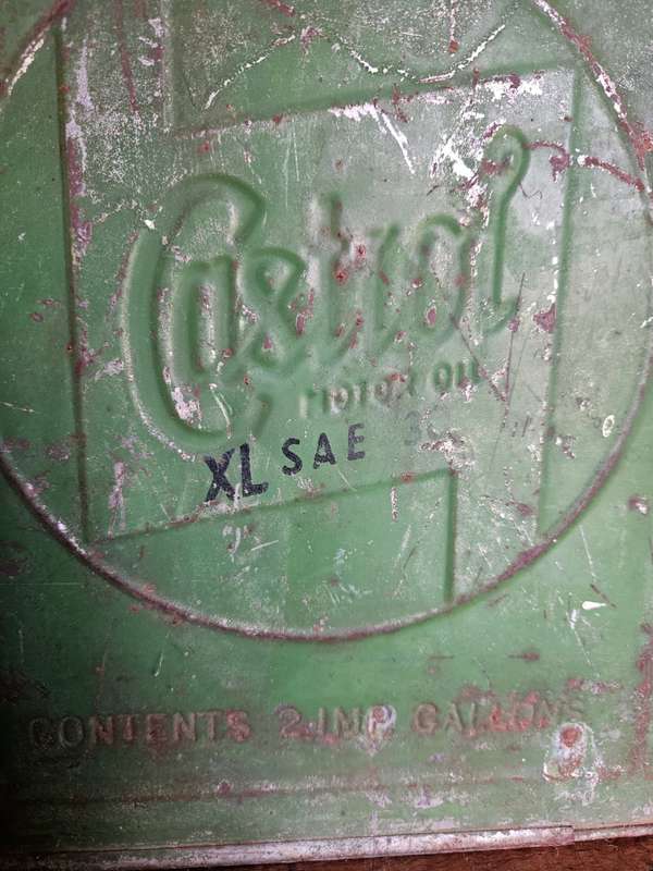 Vintage Castrol Can