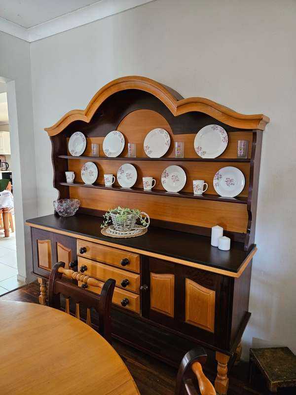 Yellow Wood & Imbuia Dining Room Set