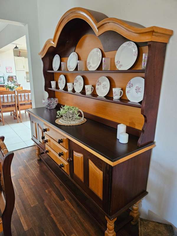 Yellow Wood & Imbuia Dining Room Set