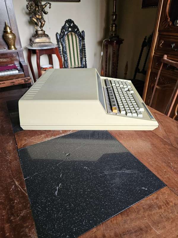 Vintage Hewlett Packard 86