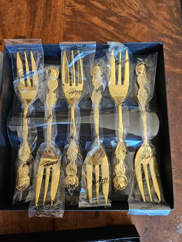 24 K Gold Plated Eetrite Cake Spoon & Fork Set Plus a Cake Lifter