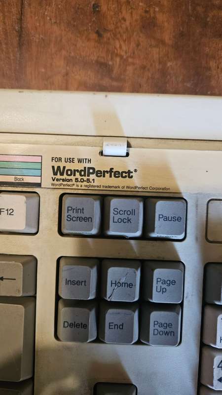 Vintage Mecer Keyboard