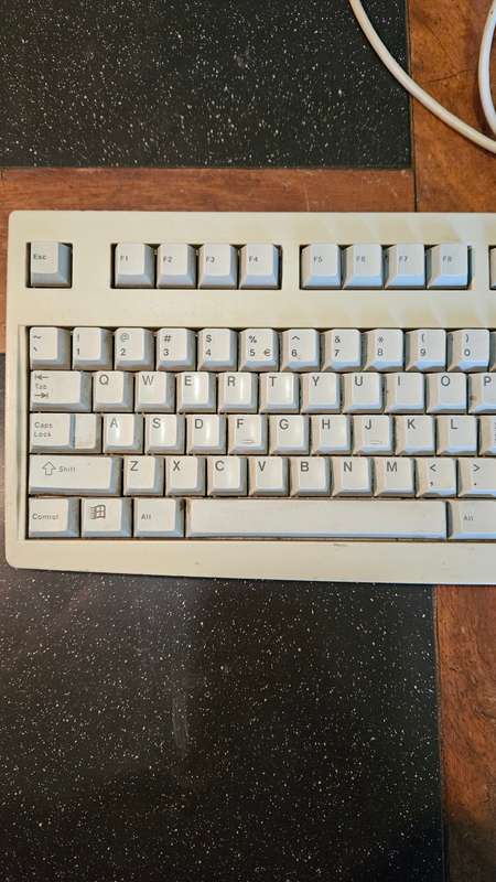 D 91275 Auerbach/ Opf Keyboard Model RS6000M