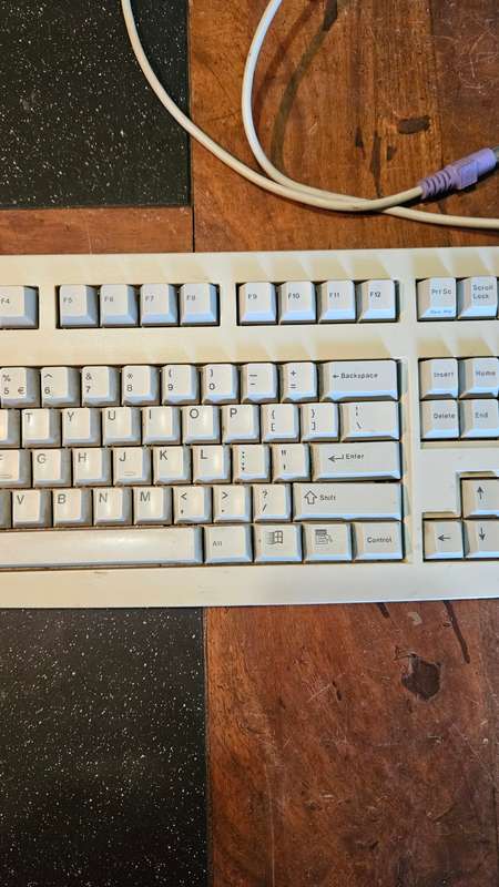 D 91275 Auerbach/ Opf Keyboard Model RS6000M