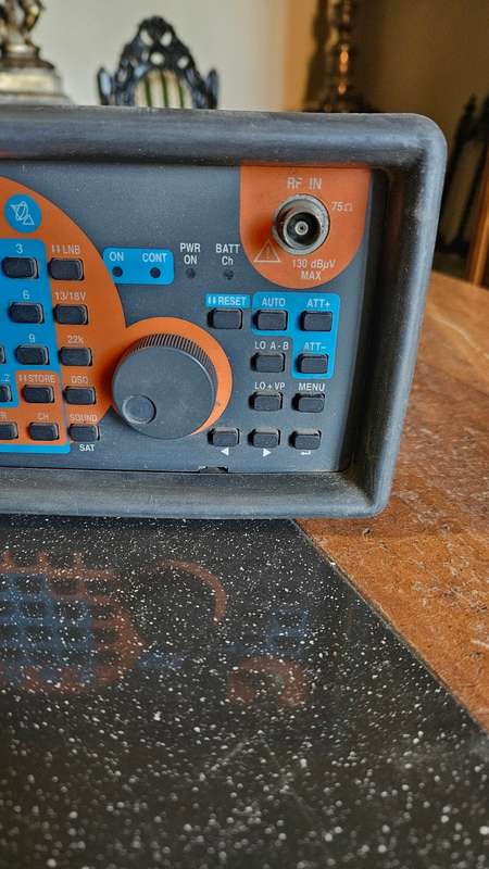 Unaohm Field Strength Meter
