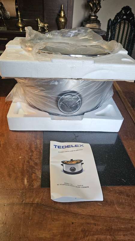 Tedelex  6Litre Oval Slow Cooker. Unused!