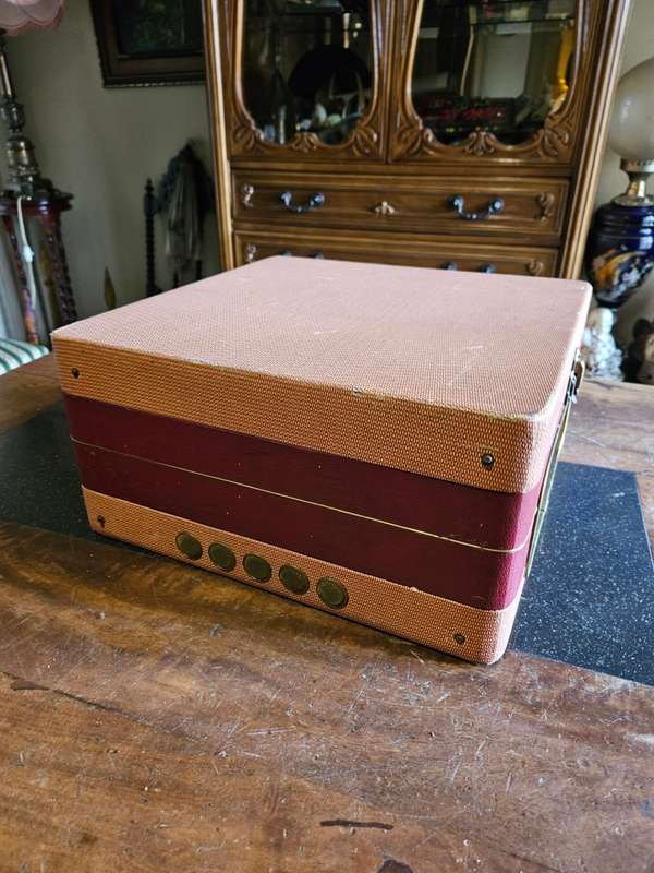 Vintage Bush Player