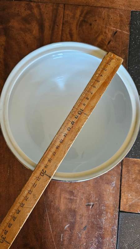 `RESERVED FOR YUONGDJERM` Noritake Carmin lidded Dish