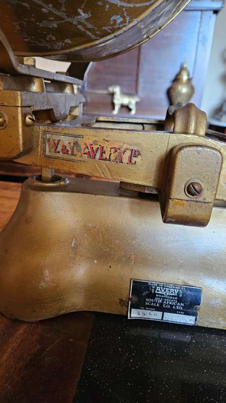 Vintage Avery Scale & Weights