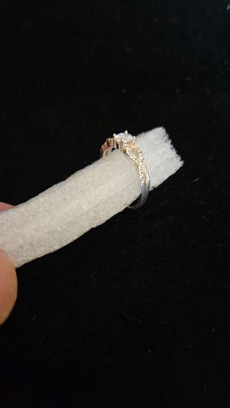 Silver Ladies Ring