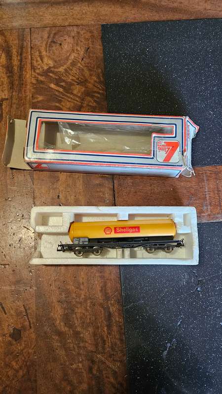 Lima Train Shellgas Coach