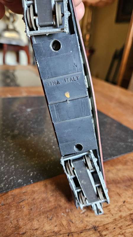 Lima Train Coach "OO" Scale