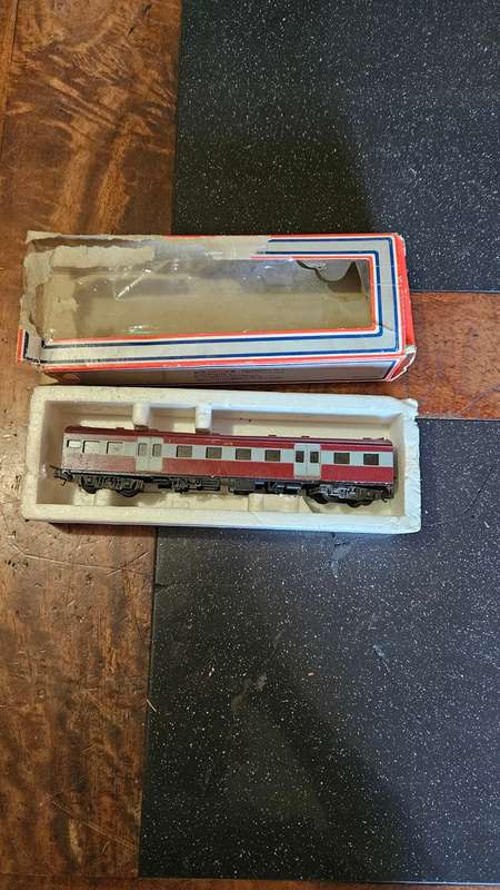 Lima Train Coach "OO" Scale