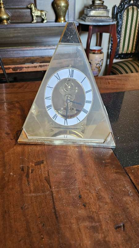 Vintage Plastic Mantle Clock