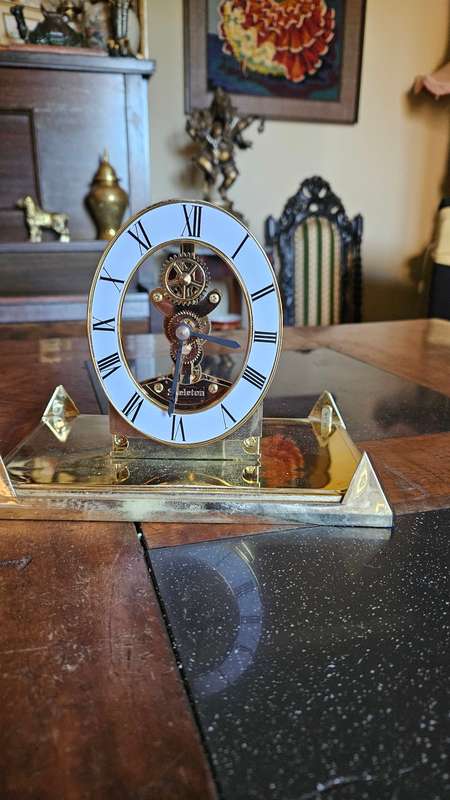 Vintage Plastic Mantle Clock