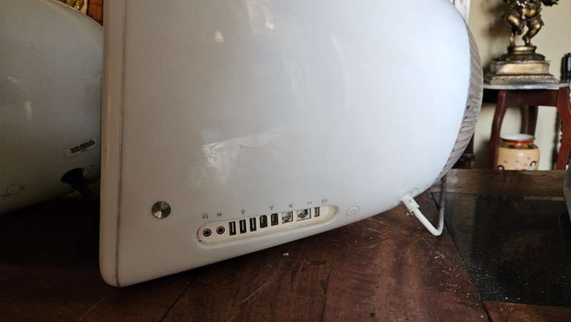 3 X Apple eMAC's Model A1002