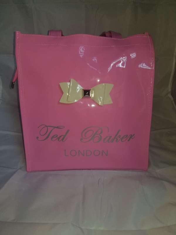 *R2500* VALUE BRAND NEW TED BECKER LONDON HANDBAG COMBO