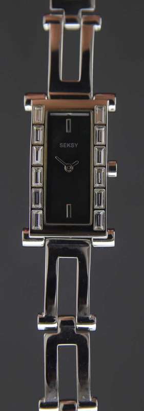 SEKONDA SEKSY *AUTHENTIC BRANDED STAINLESS STEEL WATCH **ONLY ONE AVAILABLE