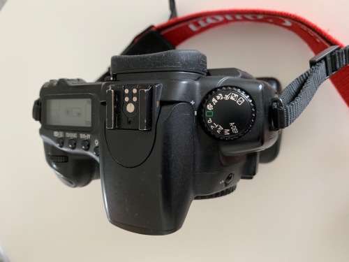Canon 20D includes Canon battery grip & Canon original battery