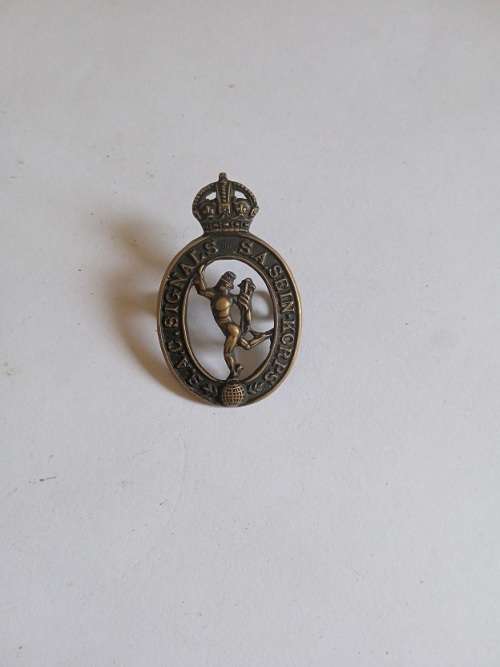 WW2 SA Army signals cap badge