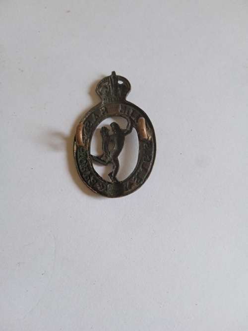 WW2 SA Army signals cap badge