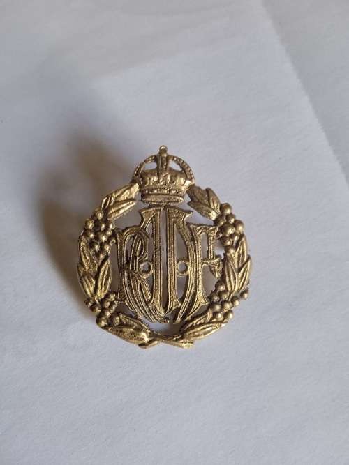 Rare WWii Royal Australian Air Force Cap Badge