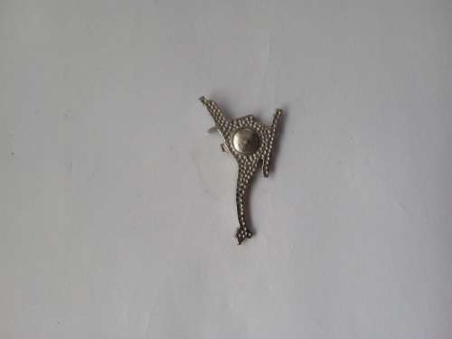 25 Pounder Gun pin badge