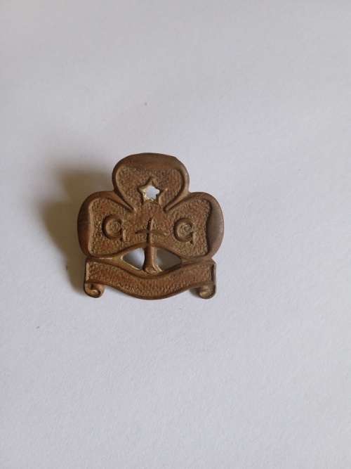 Vintage Girl Guides badge