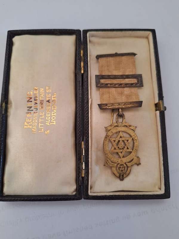 Silver Gilt Royal Arch Masonic jewel hallmarked