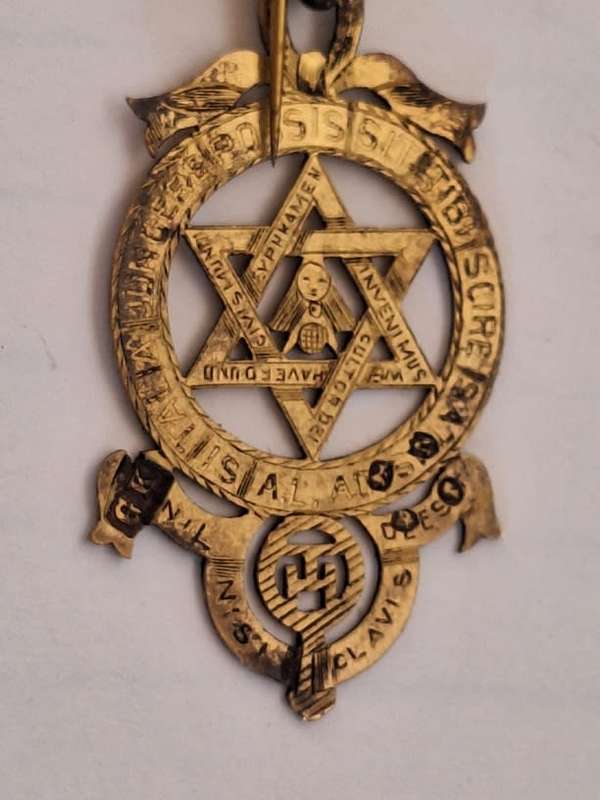 Silver Gilt Royal Arch Masonic jewel hallmarked
