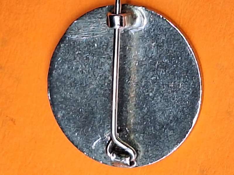 Hoy Park Bowling club pin badge