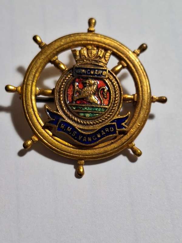 Vintage HMS Van Guard WW2 Royal Navy enamelled pin