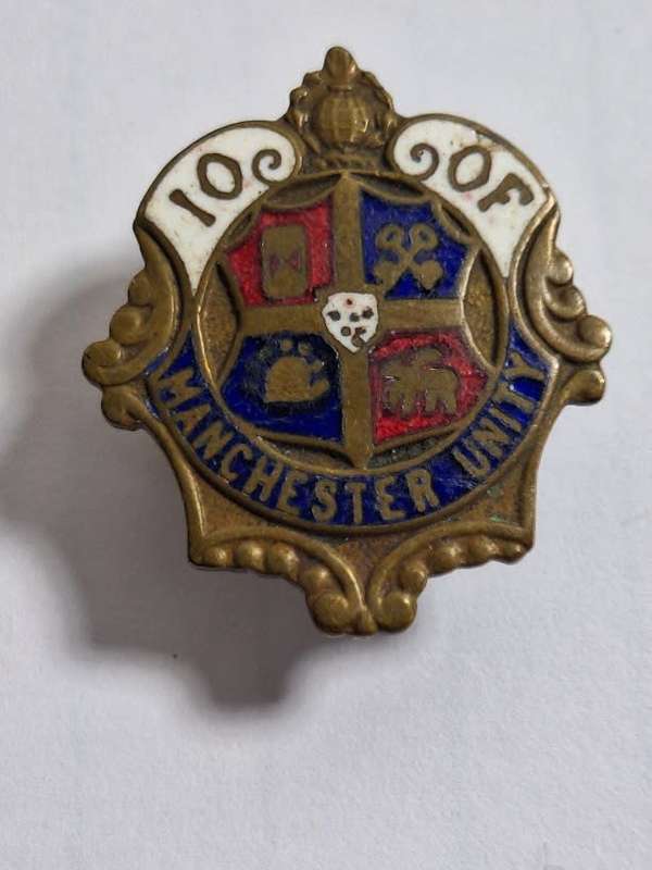 Vintage Manchester Unity pin