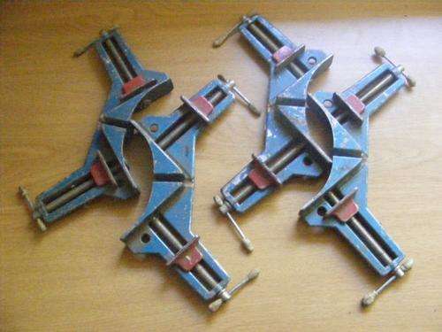 4 X CLAMPS