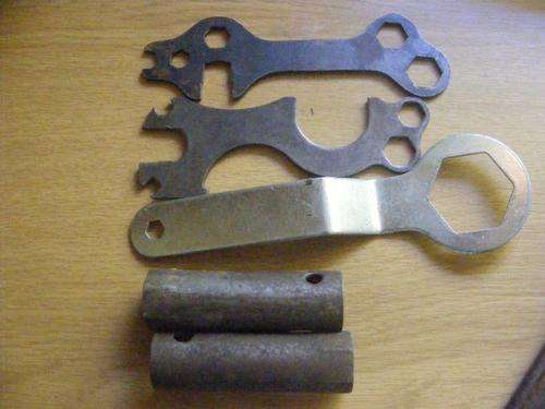 PLUG SPANNERS AND BICYCLE SPANNERS