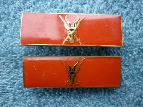 CHIEF OF THE ARMY COMMAND BARS - PAIR - ALL PINS INTACT