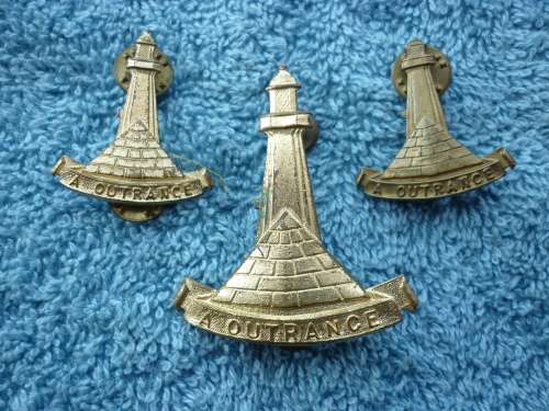 REGT . ALGOA BAY CAP & COLLARS - ALL POSTS AND PINS INTACT