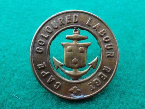 WW1 CAPE COLOURED LABOUR REGIMENT CAP BADGE - SCARCE -
