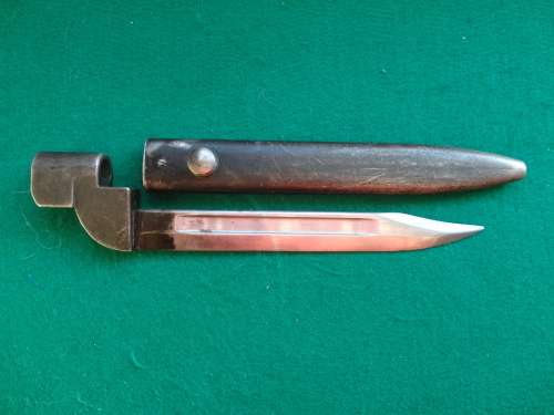 BRITISH MK9 BAYONET COMPLETE WITH SCABBARD - GOOD CONDITION