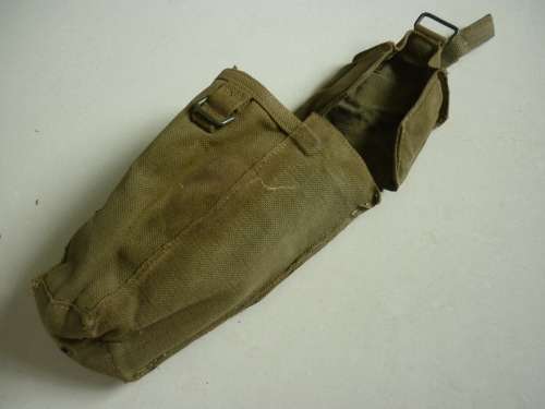 RHODESIAN ARMY AMMO POUCH
