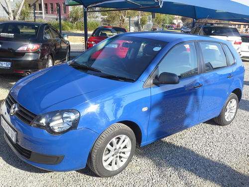 2011 Blue VW Polo Vivo 1.4 Trendline Model hatchback