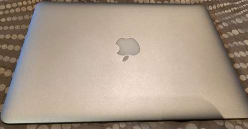 AS NEW!*INCREDIBLE!! APPLE MACBOOK AIR i5 128GB SSD 8GB RAM HD 6000