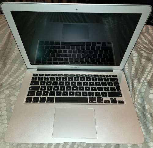 AS NEW!*INCREDIBLE!! APPLE MACBOOK AIR i5 128GB SSD 8GB RAM HD 6000