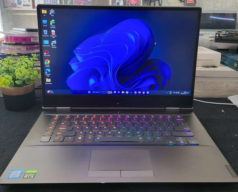 Lenovo Legion Gaming Laptop Core i7 9th Gen RTX 2070 16 GB Ram 512 NVMe 1TB HDD