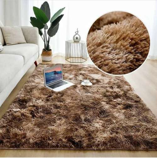 Fluffy carpet