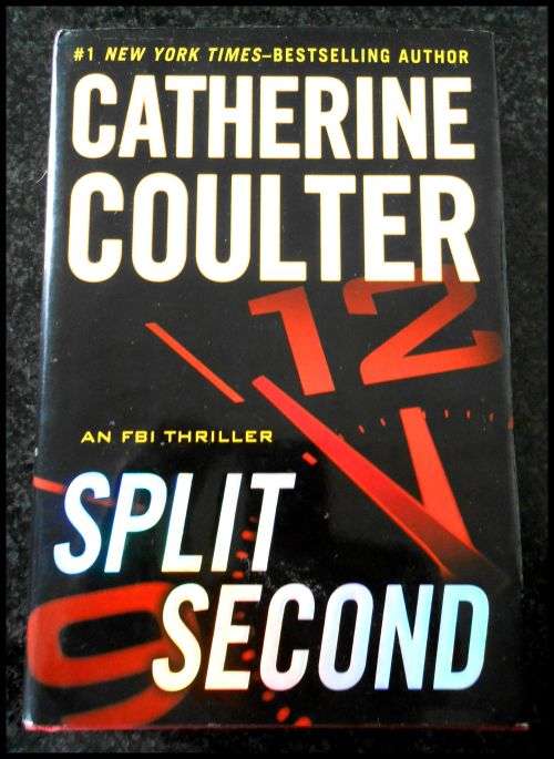 CATHERINE COULTER - Split Second - First Edition + 1st Printing - 2011 - PUTNAM Press: USA - Mint*